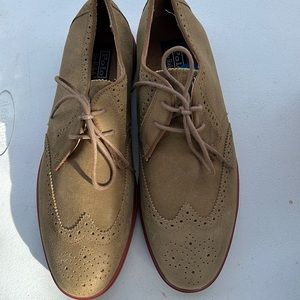 Selling polo wingtip shoes. 10 1/2.
